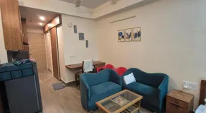 Studio Apartment - Image 2