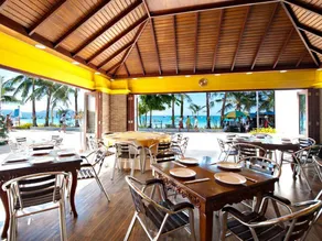 Golden Phoenix Hotel Boracay - Image 3