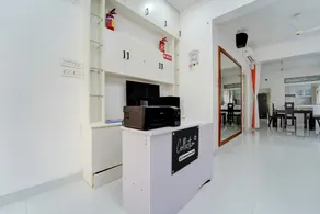 Collection O Kulathoor Technopark Formerly United Mansions - Image 5