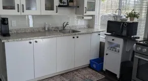 Suite in the Bush-Private Apartment - Image 3