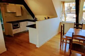 17 Crusader House - Image 3