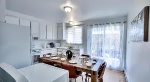 Beautiful and Cozy 3BR in Montreal West Island - Image 3