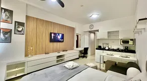 RARiDADE, Studio Batel moderno com piscina - Image 2