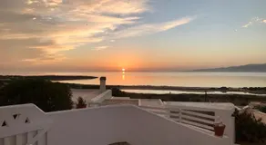 Villa Kamari - Image 4