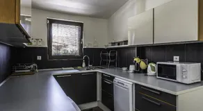 Golf Apartments - Image 5
