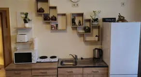 Apartment 5 - Image 3