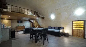 ROBERTO's Guest House - Image 3