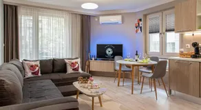 Kapana Luxury City Center Apartments with Garage - Image 2