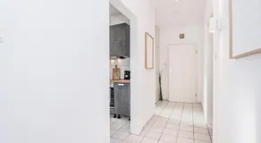 SpaceStays Apartment For 5 Zentrum WIFI HBF - Image 5