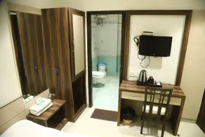 Hotel Malhotra inn 50 Meter from Golden Temple - Image 3