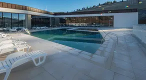 Skigyimes Hotel - Image 2