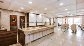 Elixír Medical Wellness Hotel - Image 2