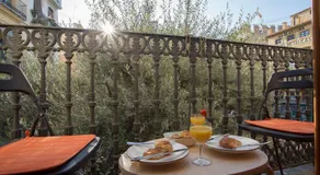 El Balcon de Manet - Image 5