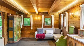 Casa vacanze 'Altes Totschenhäusl Am Ziller' con vista sulle montagne, giardino privato e Wi-Fi - Image 3