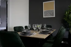 Calgary House - Image 4