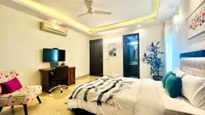 BluO Park Facing 3BHK -Lift, Balcony, Parking - Image 5