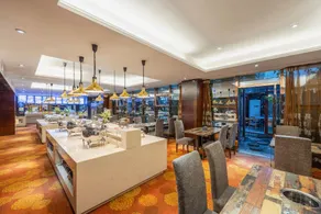 Rezen Hotel Huayuan - Image 4