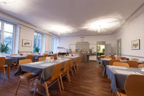Hotel Alpha - Image 5