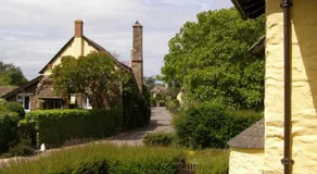 Tudor Cottage - Image 5