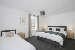 Central 3BR House•Sleeps 7•Parking•Pet Friendly - Image 2