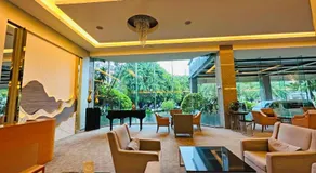 Lanna Palace 2004 - Image 3