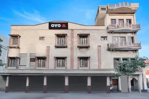 HOTEL O 4 SQUARE A LUXURY ROOMS NEAR RDC MAIN MARKET - Image 5