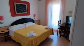 Hotel Primavera sul mare - Image 2