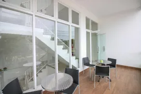 Golden Snail Guest House - Image 2