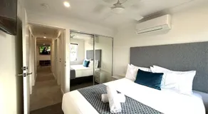 Southport Motel & Apartments - Image 2