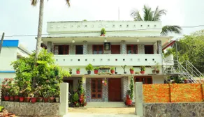 Carline Homestay - Image 1