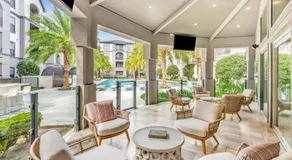 Island Breeze - 1BR - FIFA - Walk to NRG - Pool - Gym - Sleep 4 - Image 3