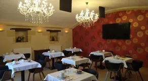 Hotel La Croix De Vernuche - Image 4