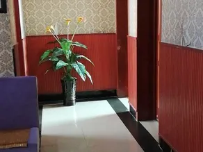 Xiangzhou Hotel - Image 4