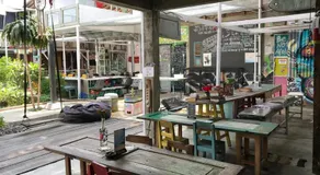 Yez Yez Yez All Good Hostel - Image 4