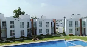 Excelente Casa Familiar con Alberca - Image 3