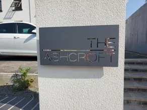 The Ashcroft Studios & Apartments with Free Parking - Image 5
