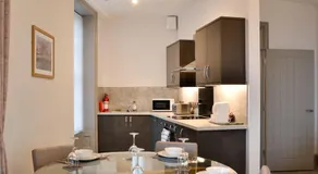 Grosvenor House APT 1 - Image 3