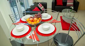 Lake View Apartment - Image 5