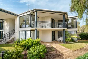 Escape to the Cape Villa 15 - Image 2