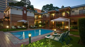 Courtyard Hotel Rosebank - Image 3