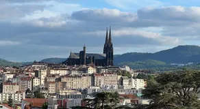 Un havre de paix en plein coeur de ville près Chu - Image 5