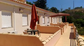 Falfeira Apartments - Image 4