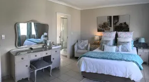 Bay Breeze Guesthouse Selfcatering - Image 2