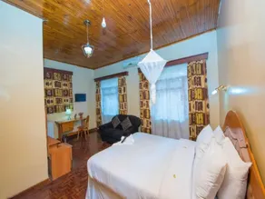 Nelly's Guest House - Image 2