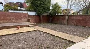 4 Bedroom Home Edgware Ground Floor - Image 2
