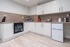 Kirkview Apartment - Image 3