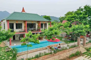Restful River Bungalow - Image 4