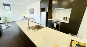 Wonder in Woden - 2 bd 2bth Apt - Image 4
