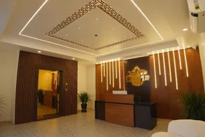 Royal Grand Hotel & Suites Rooms - Image 3