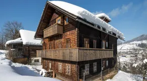 Sprawling Mansion near Ski Area in Salzburg - Image 2